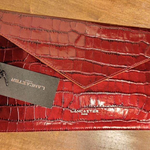 NWT Lancaster Exotic Croco Irisé CLUTCH AIR Rubis - Picture 1 of 8